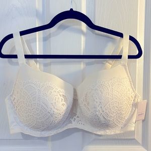 Auden  Bra 42 DDD ** NWT **